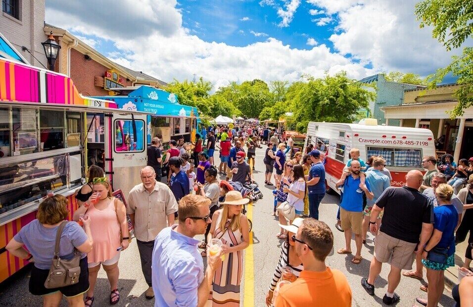 Feed your face at Food Truck Friday in Duluth